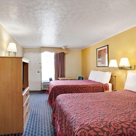 Days Inn By Wyndham Knoxville West Екстериор снимка
